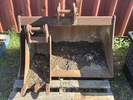 3x Excavator Buckets - picture0' - Click to enlarge