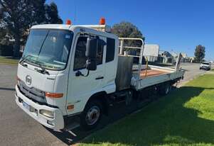 Truck UD Condor MK11250 Ex-council 250HP 5 tonne with 1.2 tonne Keverick Crane WN33733 SN1735