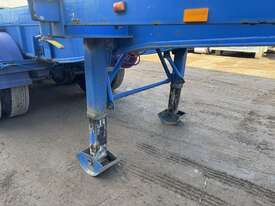 2008 J.G Consulting Equiprite Retractable Tri-Axle Trailer - picture2' - Click to enlarge