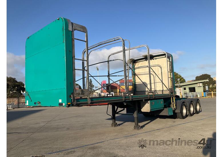 caption 2013 Vawdrey VB S3 Tri Axle Prairie Wagon A Trailer