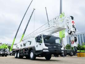 2025 Zoomlion ZTC250 25Ton Truck Crane  - picture0' - Click to enlarge