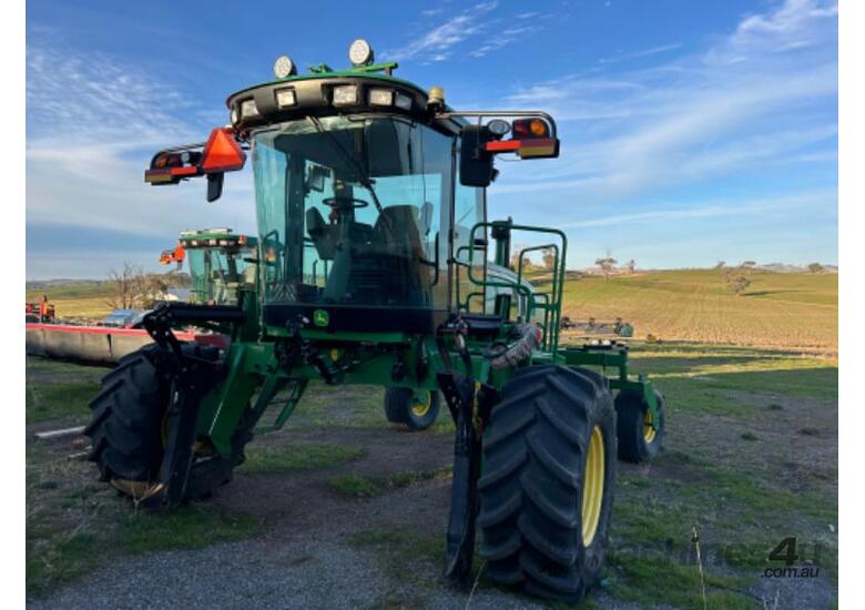 John Deere / MacDon W155 Windrower and 30ft Front