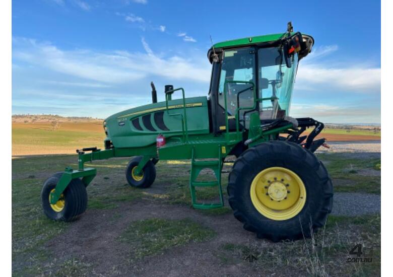 John Deere / MacDon W155 Windrower and 30ft Front