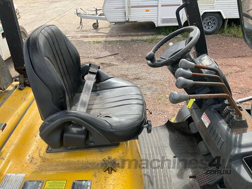 caption 2014 Yale GLP25RK Forklift