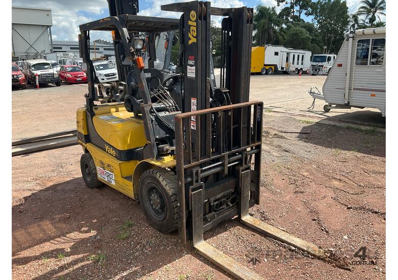 caption 2014 Yale GLP25RK Forklift