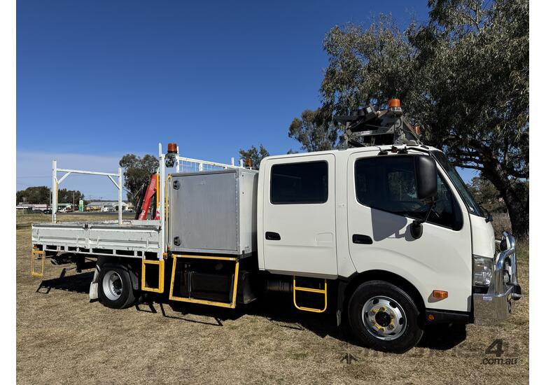 Hino 300 Series 917 Crew 4x2 Dualcab Service Body Truck. Ex Govt 