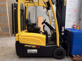 Hyster J1.8XNT electric forklift - picture0' - Click to enlarge