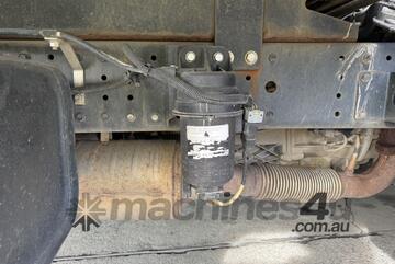 2019 Mitsubishi 515 Duonic Refrigerated Pantech