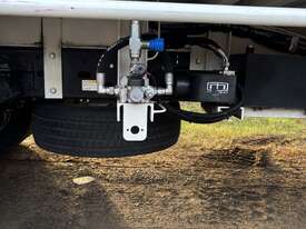 Isuzu 'Beavertail' FSR 140/120-240 AMT LWB - picture0' - Click to enlarge