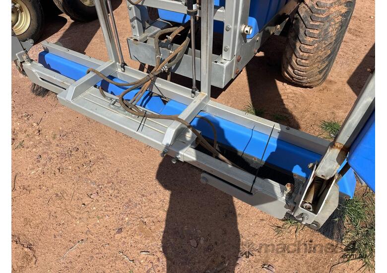 caption 2017 Ideal H4000 Herbicide Orchard Sprayer - 4000L