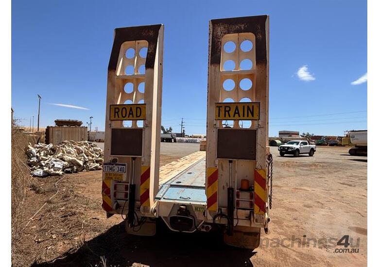 caption Tuff Trailers Drop Deck