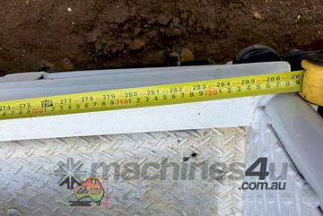 (9285) Isuzu FTR-900 Long (Tatyoon, VIC)