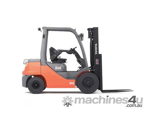 2017 Deluxe Model 2.5 Tonne Toyota