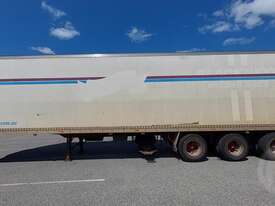 Lucar Cargo VAN Standard TRI Axle - picture2' - Click to enlarge