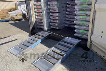 2m 6Tonne Container Loading Ramps
