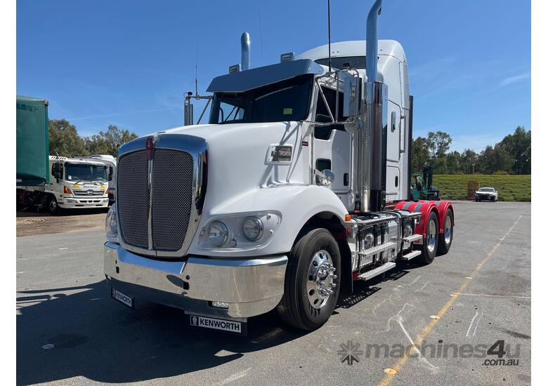 2015 Kenworth T409 Prime Mover Sleeper Cab