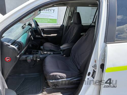 2015 Toyota Hilux SR 4x4 Dual Cab Ute