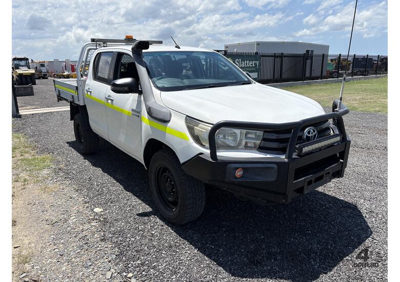 2015 Toyota Hilux SR 4x4 Dual Cab Ute