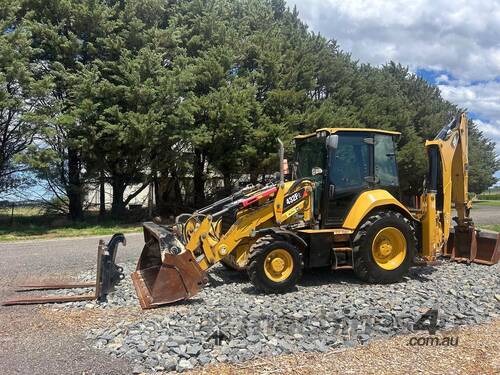 2018 Caterpillar 432F2