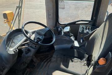 2004 Komatsu WA380-5H Articulated Front End Loader