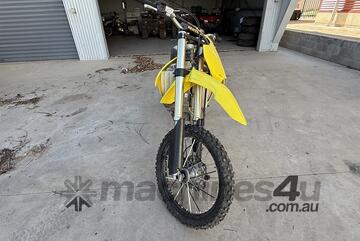Suzuki   RMZ 450
