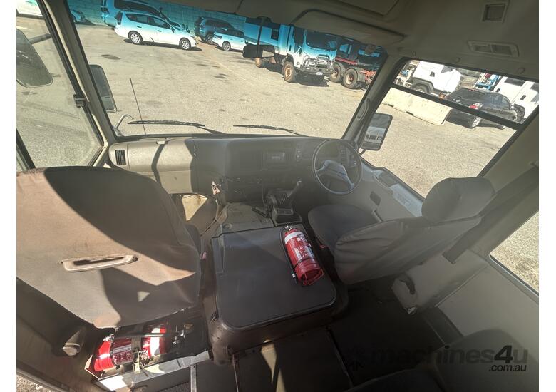 2013 Mitsubishi Rosa Diesel Bus