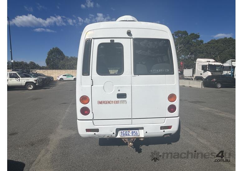 2013 Mitsubishi Rosa Diesel Bus