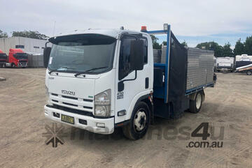 2013 Isuzu NQR450 MWB Service Body