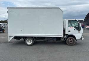 Isuzu 2007   NPR Pantech