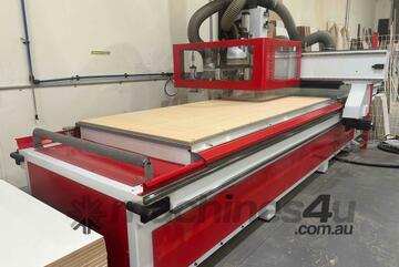 Woodtron 2712 Rapid Auto CNC 2021 Model includes extraction/ ducting !