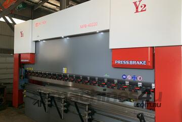 *  In STOCK* CNC-TECH 5 Axes 4 m X 220 Ton CNC press brake with Delem DA-66S controller