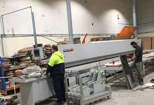 Holtzer Edgebander, Motoman Robot & Biesse Rover C CNC Machines