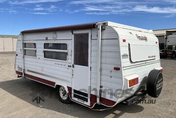 Roadstar 1995   Voyager 2000