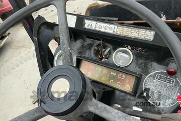 Case   1-485 Tractor