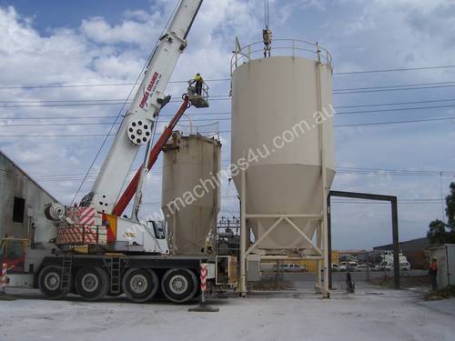 150ton silo  with  three  screw out  augers