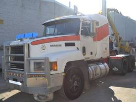 1993 MACK CHR688RST - picture0' - Click to enlarge