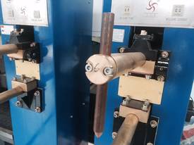JIA 40 Kva Manual Spot Welder 40CM Arms - picture2' - Click to enlarge
