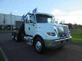 International 7600 Crane Truck Truck - picture1' - Click to enlarge
