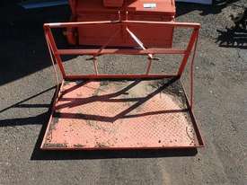 Dakenag Carry-all Tractor Implement - picture0' - Click to enlarge