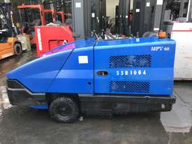 AMERICAN-LINCOLN SWEEPER MPV60 GOOD CONDITION - picture0' - Click to enlarge