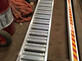 LOADING RAMPS ALUMINIUM - picture0' - Click to enlarge