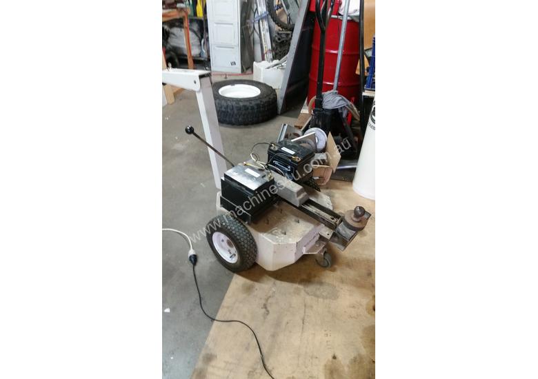 caption Electrodrive Industrial Vehicle Tug - towing unit