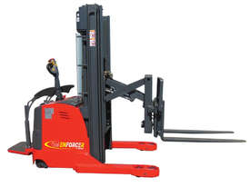 Electric Reach Stacker - picture1' - Click to enlarge