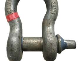 Bow Shackle D 17 ton 38 mm Lifting Chain Rigging Equipment - picture0' - Click to enlarge