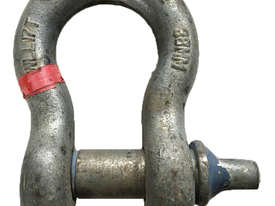 Bow Shackle D 17 ton 38 mm Lifting Chain Rigging Equipment - picture0' - Click to enlarge
