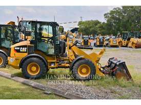 CATERPILLAR 908M Wheel Loaders integrated Toolcarriers - picture2' - Click to enlarge