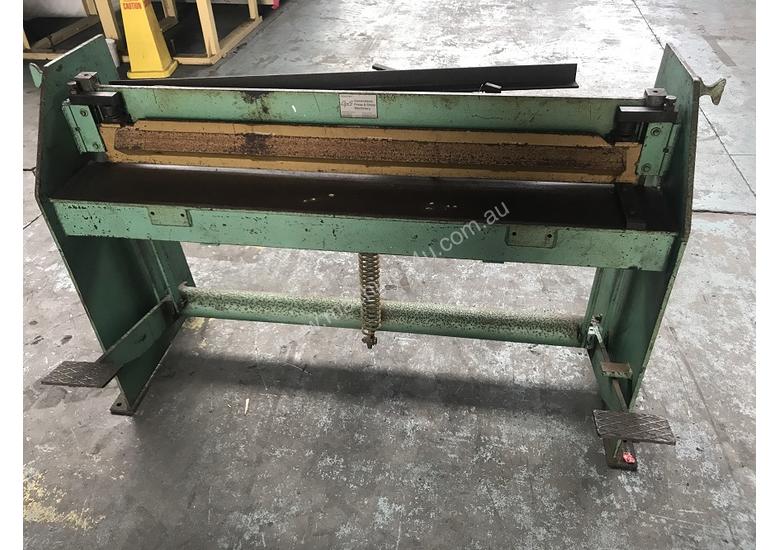 Used QPS Guillotine 1250 x 1 5mm Sheet Metal Cutter 4 foot manual