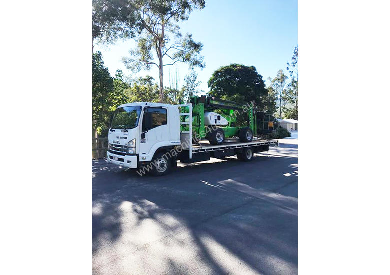 caption Isuzu FRR 600 Premium AMT