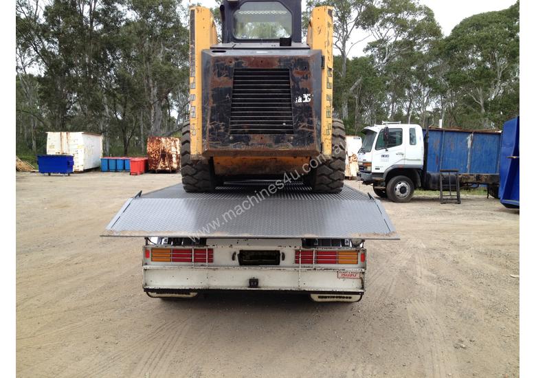 Buy Used n/a Mini Hooklift Tray Tray Truck in , Listed on Machines4u