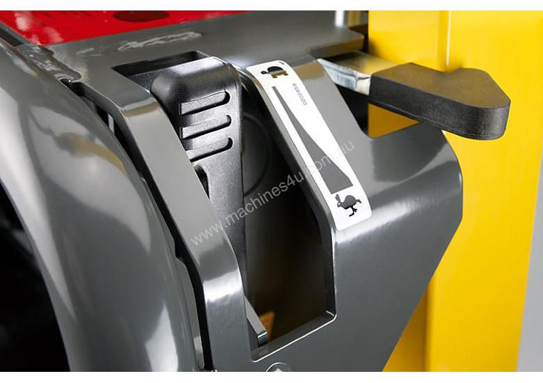 caption Wacker Neuson BPU3750At Reversible Vibratory Plate